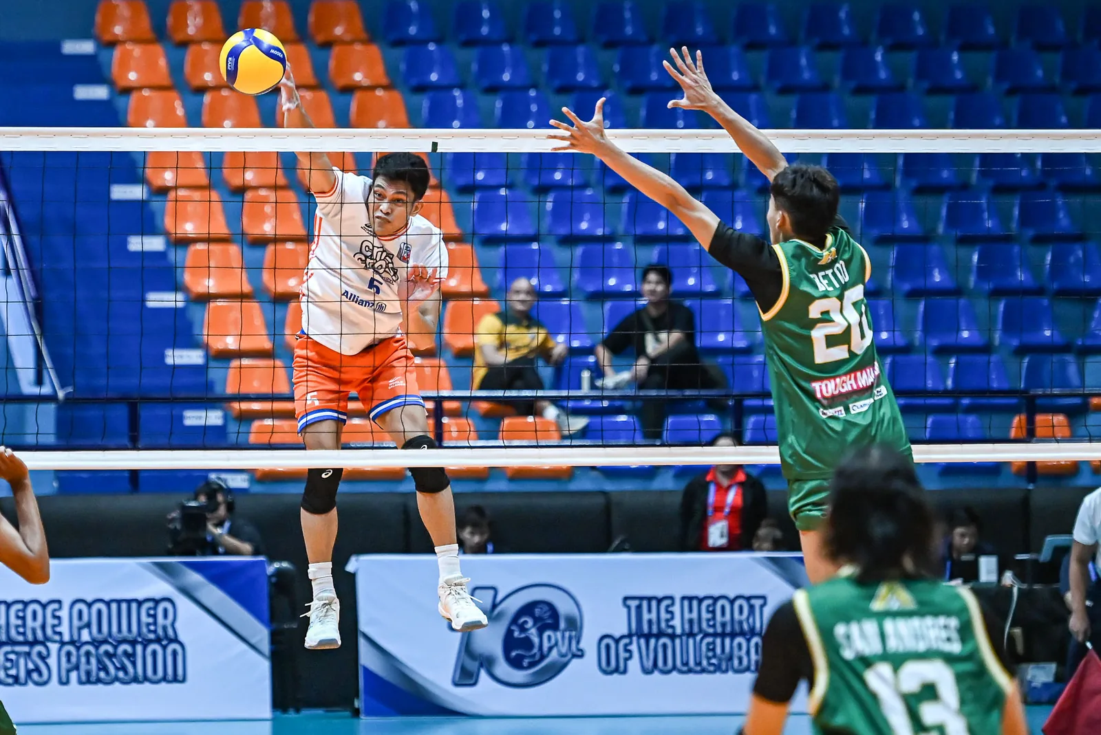 Criss Cross vs Alpha Insurance in the Spikers' Turf Invitational Conference (Criss Cross King Crunchers against Alpha Insurance Protectors)