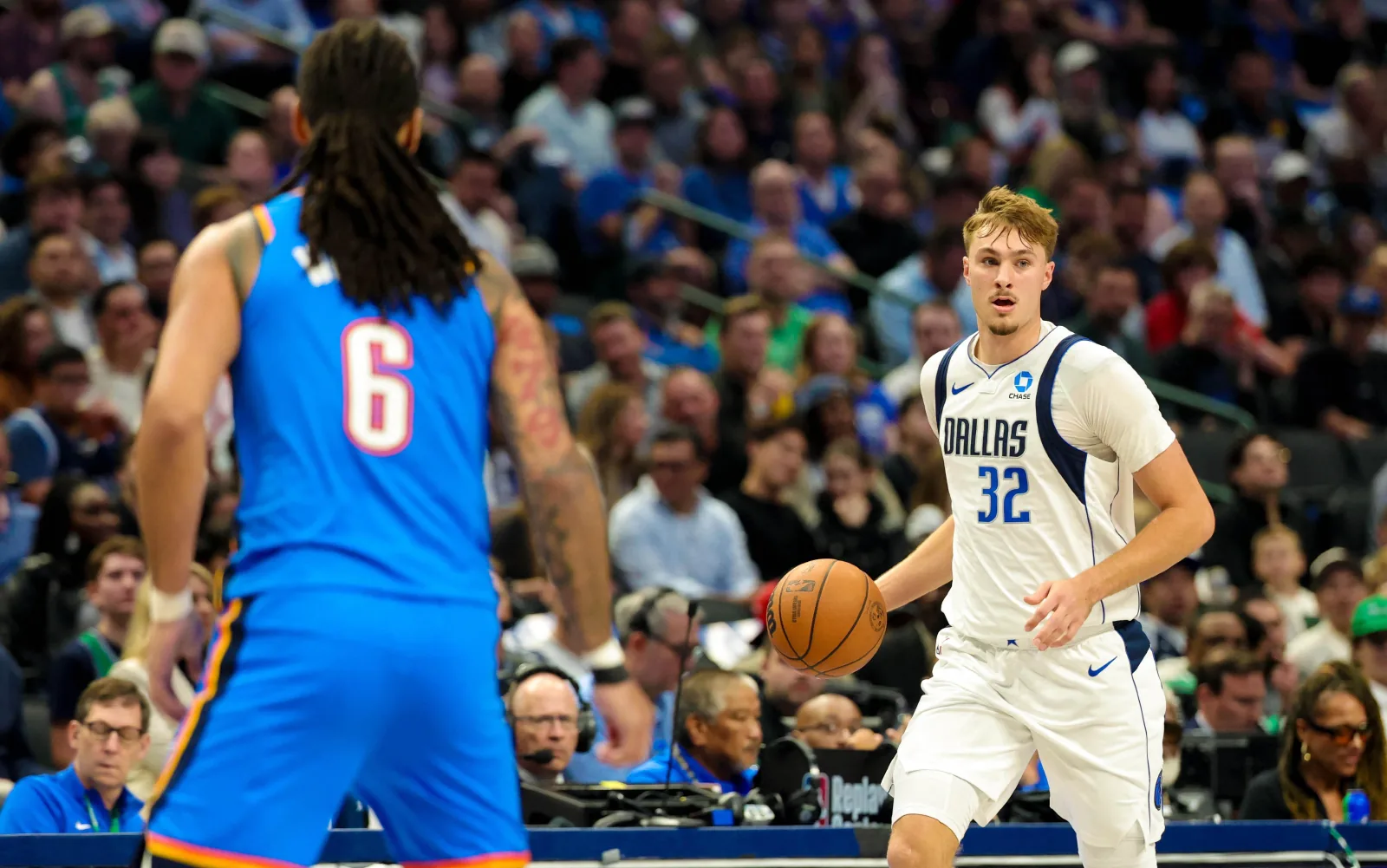 Dallas Mavericks vs Oklahoma City Thunder NBA game — Mavericks vs Thunder