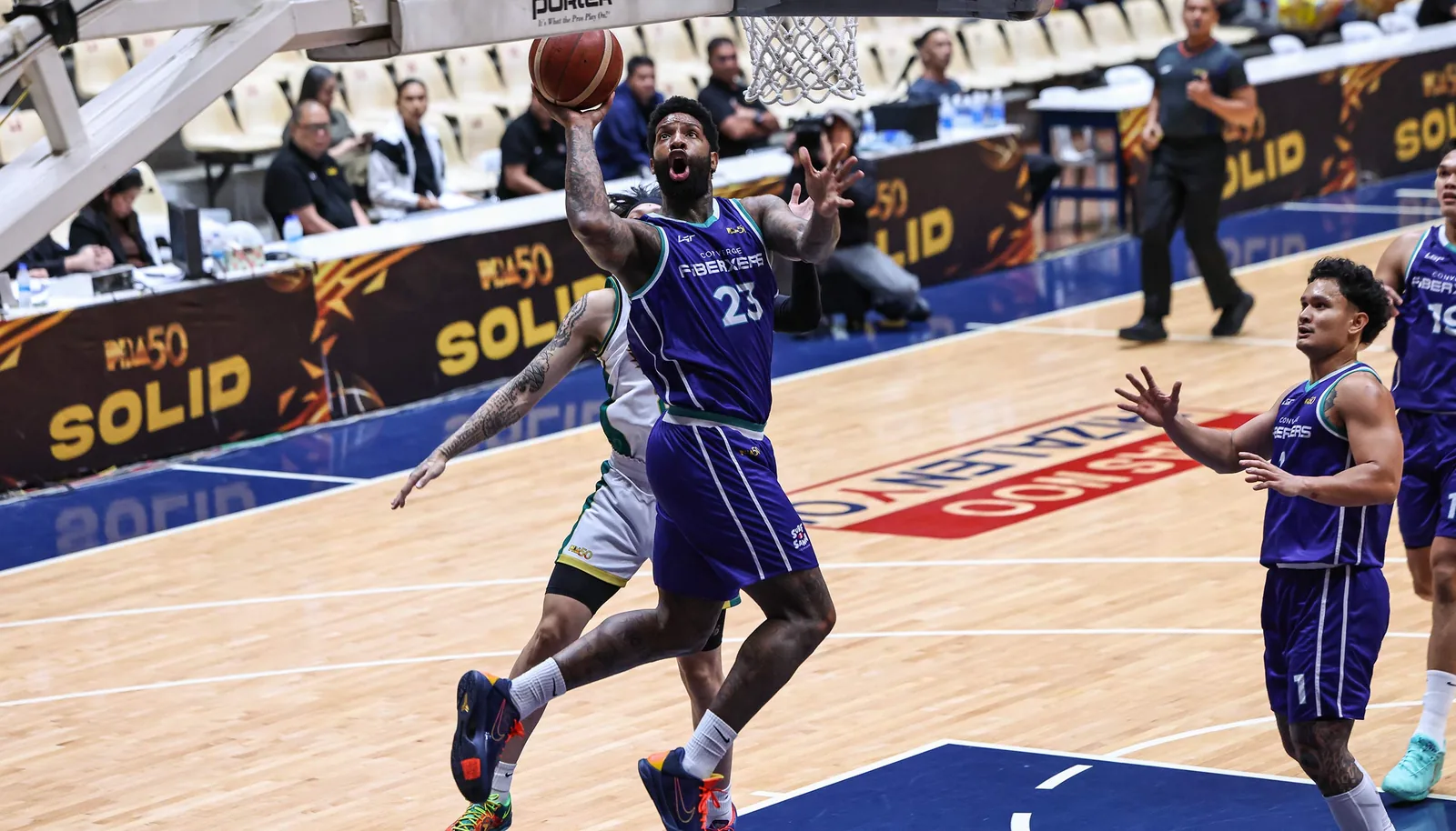 Converge FiberXers standings climb after lopsided rout of Macau