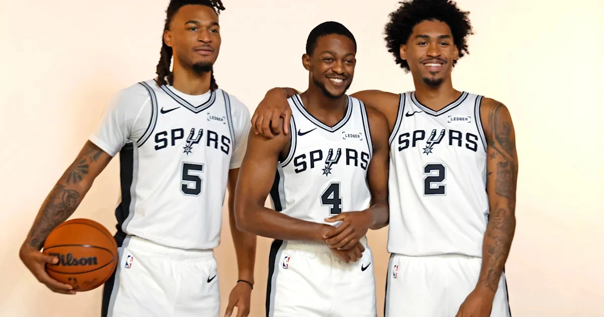 Spurs Return to Floor in Silver and Black Scrimmage with Restructured Backcourt