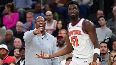 Mike Brown Challenges Mo Diawara to 'Take a Step Forward' for Knicks