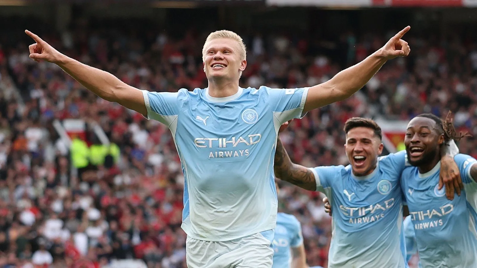 Manchester City Edge Manchester United 1-0 Despite Phil Foden Dismissal