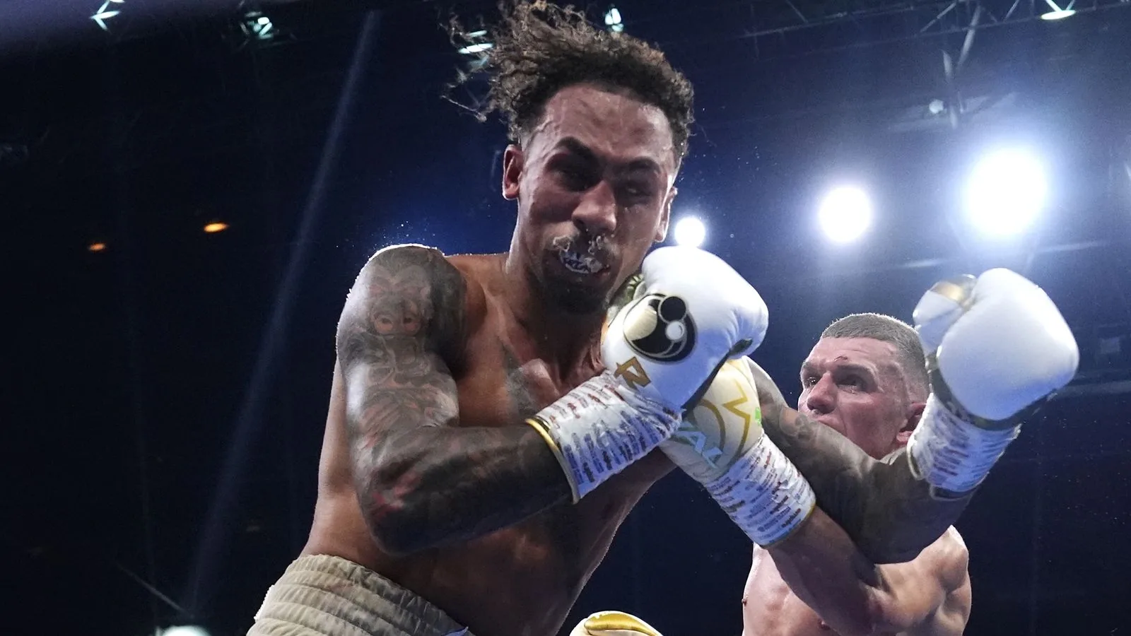 Ben Whittaker Survives Late Scare to Outpoint Conor Wallace in Birmingham Eliminator